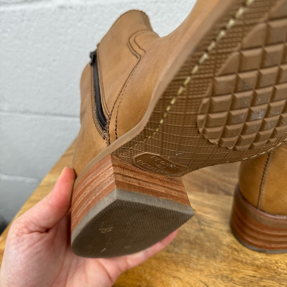 Frye Campus Chelsea Short Light Tan Square Toe Y2K Ankle Boots Size 5 - Picture 14 of 15